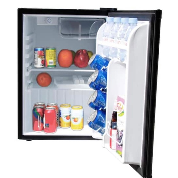 BRAND NEW Magic Chef Mini Fridge - Picture 2 of 4